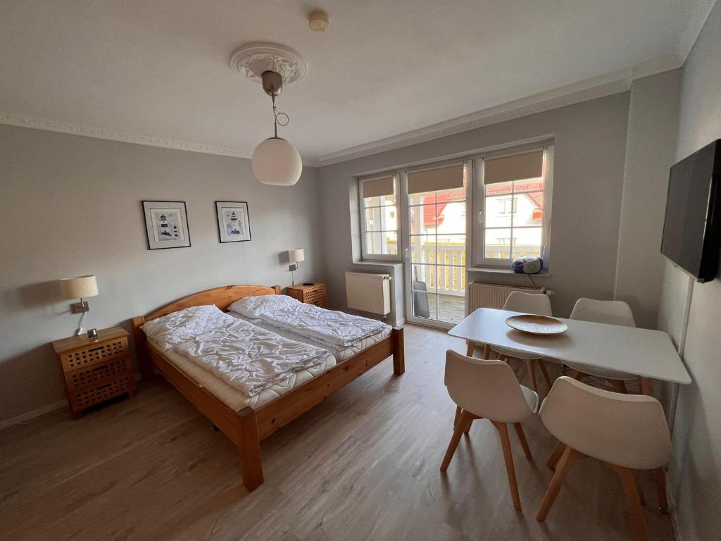 Ferienwohnung Binz im Waldhaus Sellin – Ansicht 1